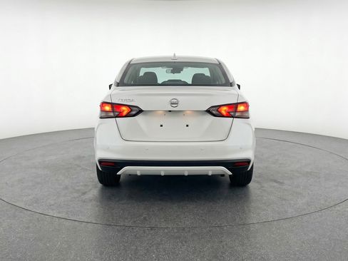 Used 2025 Nissan Versa SV image 7