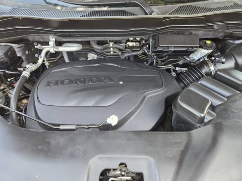 Used 2021 Honda Pilot Touring image 26