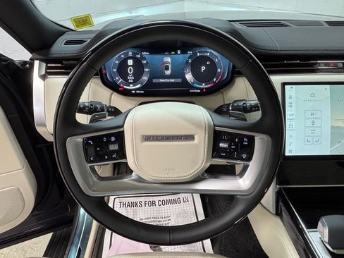 New 2026 Land Rover Range Rover Long Wheelbase SE AWD/4WD image 18