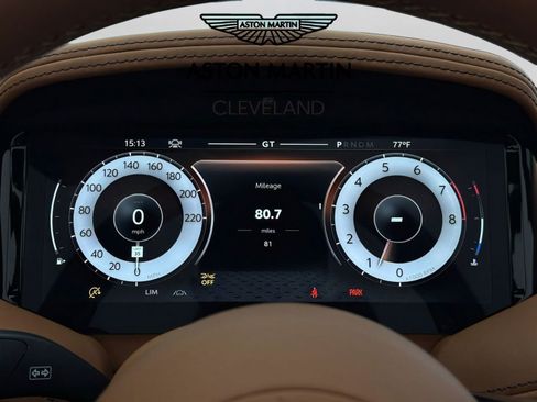 Used 2025 Aston Martin DB12 Convertible RWD image 33