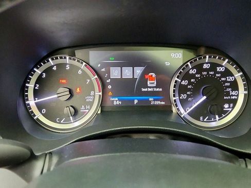 Used 2023 Toyota Highlander XLE AWD/4WD image 15