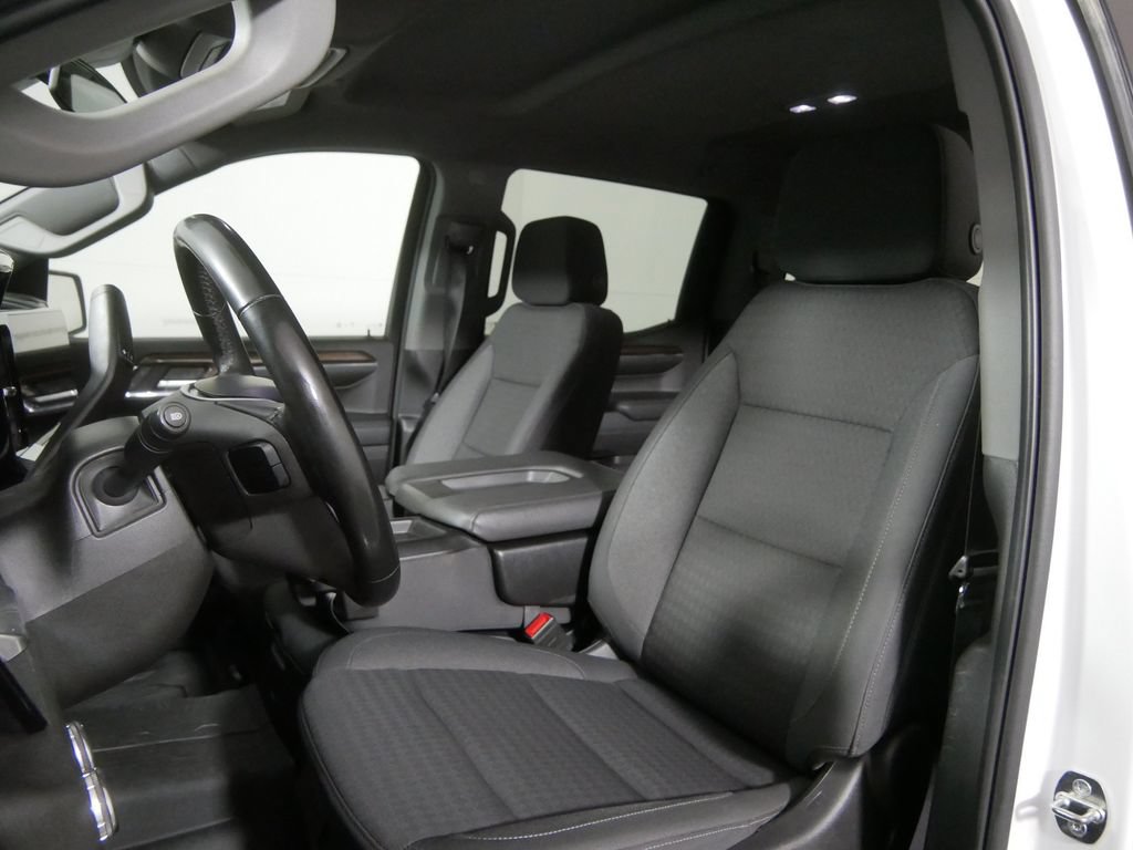 Used 2024 GMC Sierra 1500 Elevation w/ X31 Off-Road Package AWD/4WD image 13