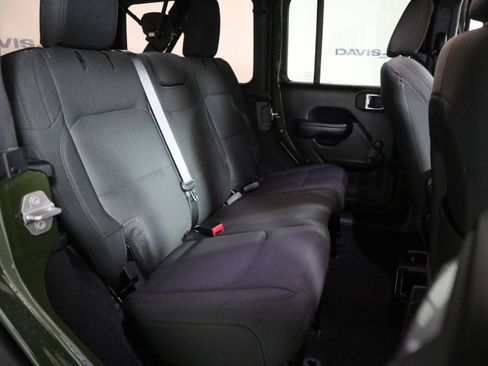 Used 2021 Jeep Wrangler Unlimited Sport image 21