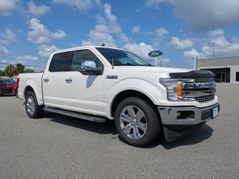 Used 2019 Ford F150 Lariat RWD image 2
