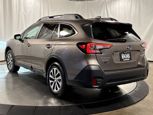 Used 2022 Subaru Outback Premium AWD/4WD image 8