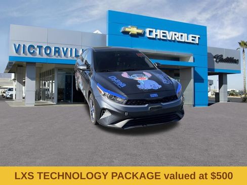 Used 2023 Kia Forte LXS w/ LXS Technology Package FWD image 3