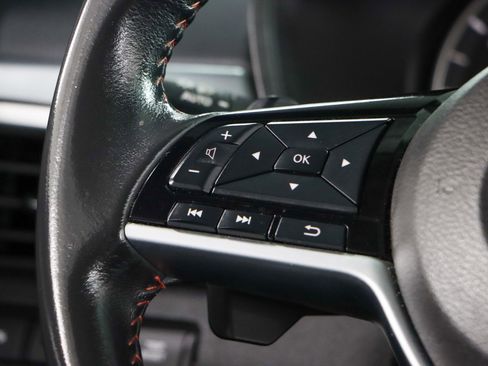 Used 2023 Nissan Altima 2.5 SR image 13