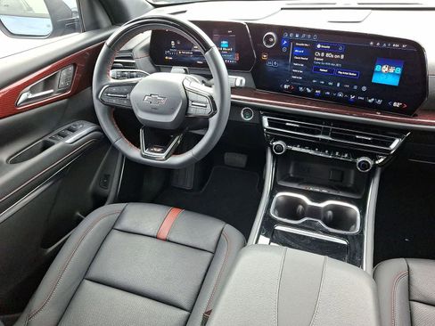 Used 2026 Chevrolet Traverse RS image 10