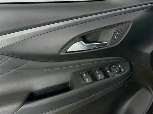 Used 2025 Buick Envista Sport Touring image 20