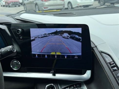 Used 2022 Chevrolet Corvette Stingray Premium Conv w/ Z51 Performance Package image 27