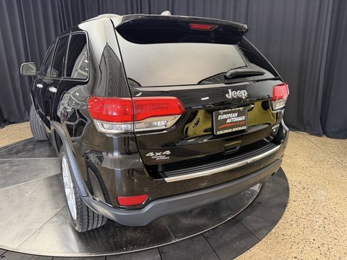 Used 2017 Jeep Grand Cherokee Limited image 6