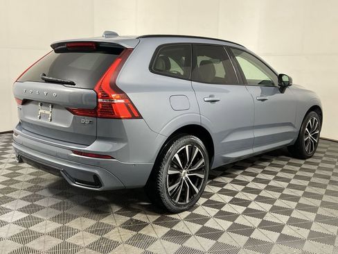 Certified 2024 Volvo XC60 B5 Plus image 10