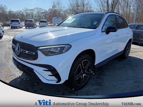 Used 2026 Mercedes-Benz GLC 300 4MATIC image 4