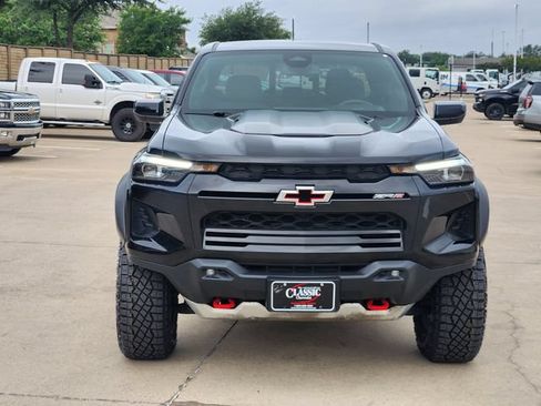 Used 2025 Chevrolet Colorado ZR2 AWD/4WD image 11