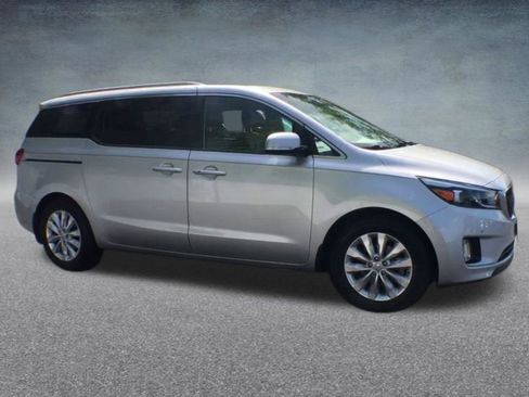 Used 2018 Kia Sedona EX image 26