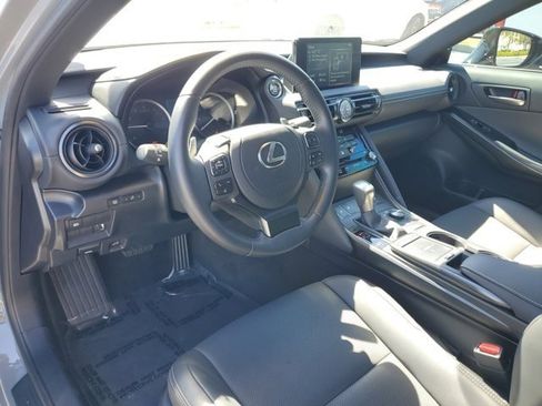 Used 2025 Lexus IS 350 F Sport image 12