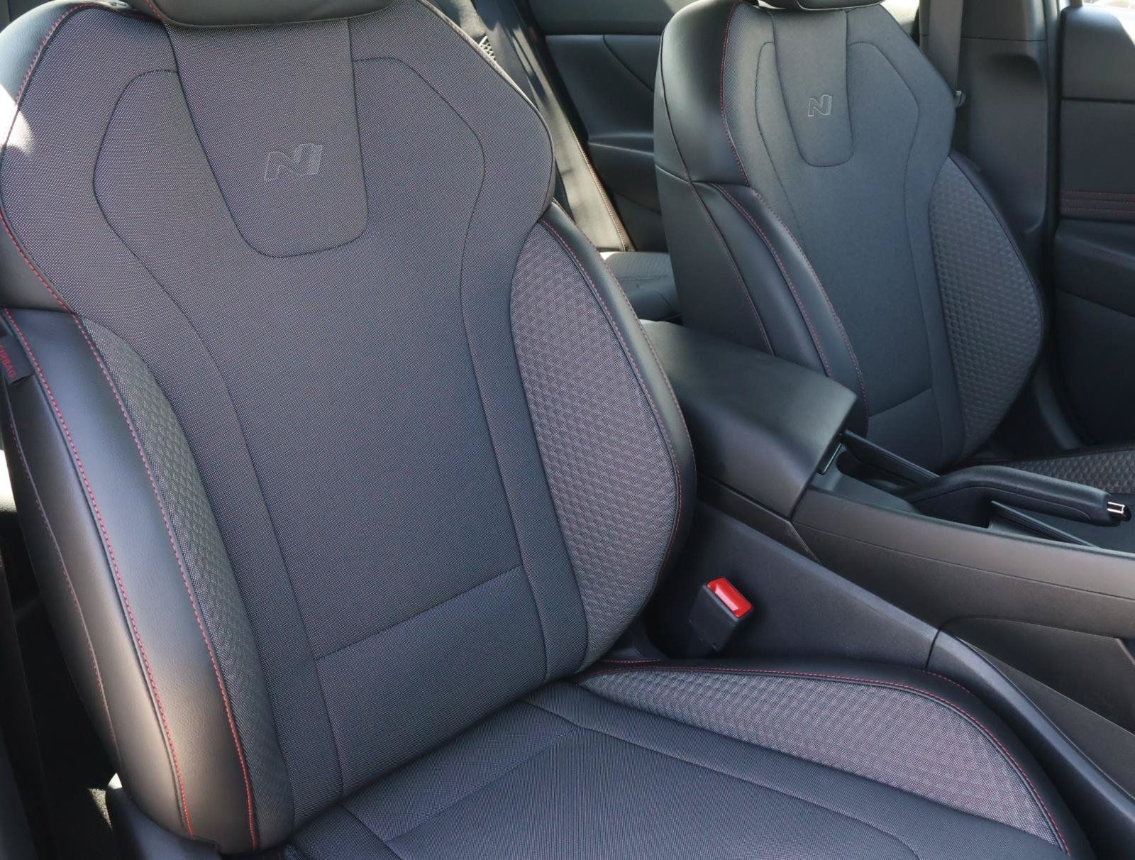 Used 2025 Hyundai Elantra N Line FWD image 17
