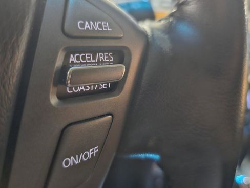 Used 2014 INFINITI QX80 4WD w/ Theater Package image 32