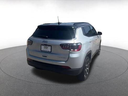 Used 2025 Jeep Compass Limited AWD/4WD image 14