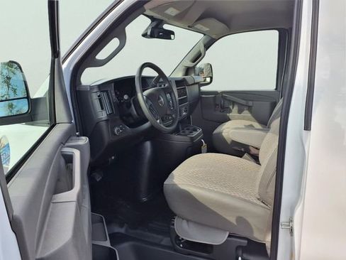 New 2026 GMC Savana 2500 w/ Driver Convenience Package RWD image 16