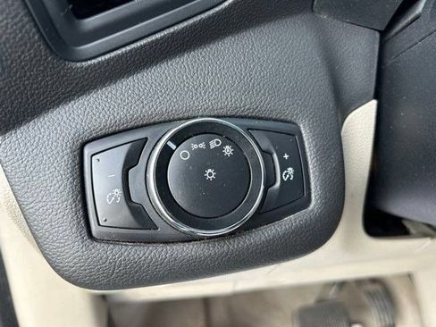 Used 2014 Ford C-MAX SE FWD image 17