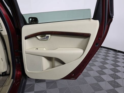 Used 2009 Volvo XC70 3.2 image 23