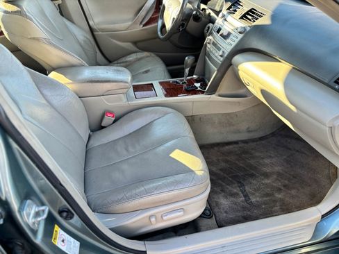 Used 2011 Toyota Camry XLE w/ XLE Extra-Value Pkg #1 FWD image 15
