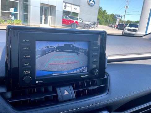 Used 2020 Toyota RAV4 XLE w/ All Weather Liner Package AWD/4WD image 20