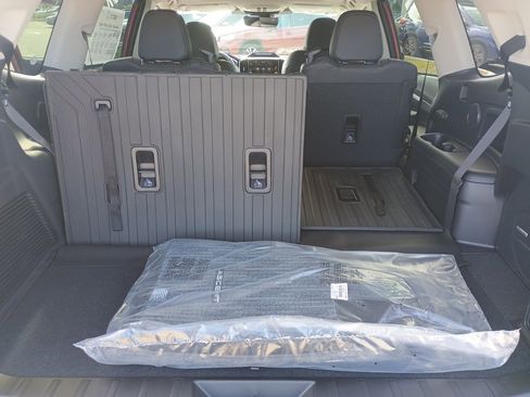 New 2026 Subaru Ascent Limited image 16