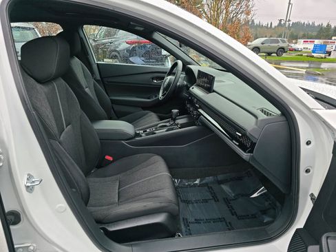 Certified 2023 Honda Accord Sport image 10