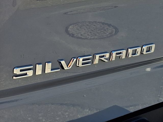 Used 2024 Chevrolet Silverado 1500 LT AWD/4WD image 33