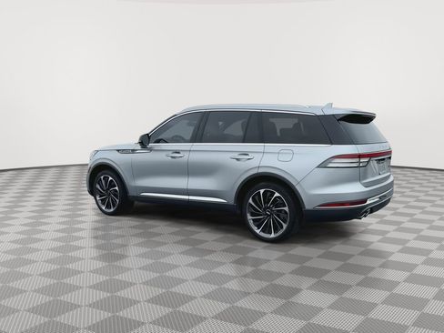 Used 2020 Lincoln Aviator Reserve w/ Equipment Group 201A AWD/4WD image 6