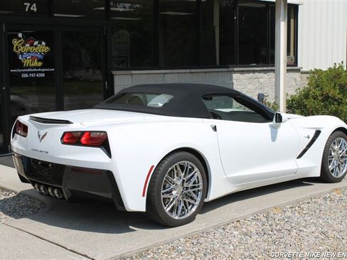Used 2015 Chevrolet Corvette Stingray Convertible w/ 3LT Preferred Equipment Group RWD image 25