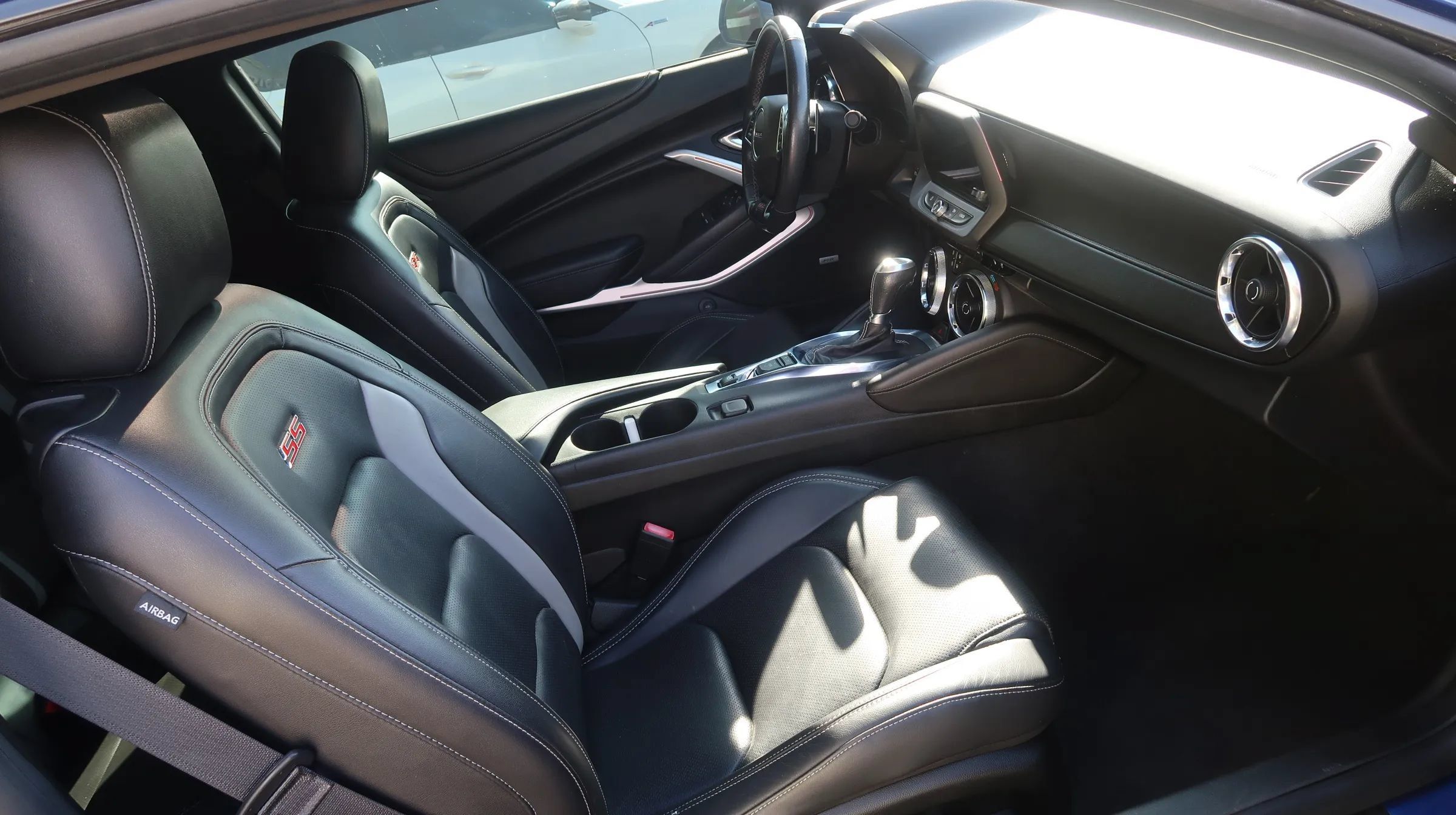 Used 2021 Chevrolet Camaro SS RWD image 21