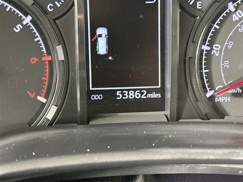 Used 2022 Toyota 4Runner SR5 Premium image 12