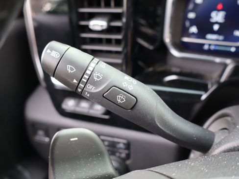 Certified 2023 Chevrolet Silverado 1500 LTZ w/ Technology Package image 23