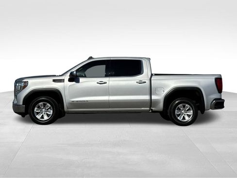 Used 2022 GMC Sierra 1500 SLE RWD image 2