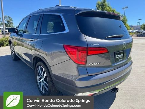 Used 2018 Honda Pilot Touring image 7