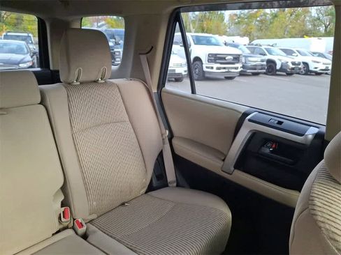 Used 2013 Toyota 4Runner SR5 image 14