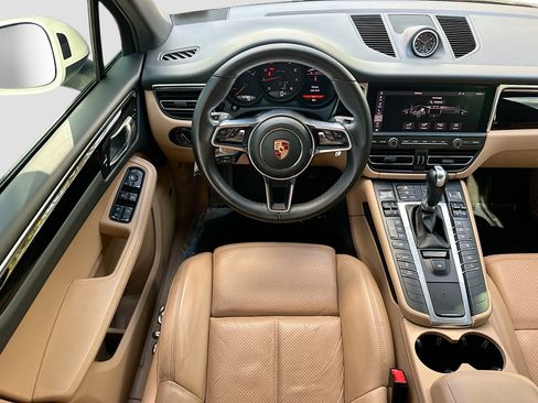 Used 2019 Porsche Macan Base image 22