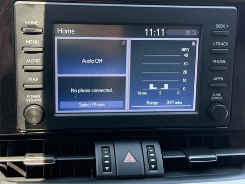 Used 2019 Toyota RAV4 XLE Premium w/ Cold Weather Package FWD image 21
