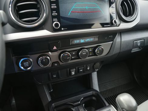 Used 2023 Toyota Tacoma TRD Sport AWD/4WD image 15