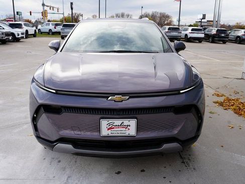 New 2026 Chevrolet Equinox EV LT image 34