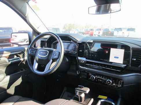 Used 2023 GMC Sierra 1500 Elevation image 21