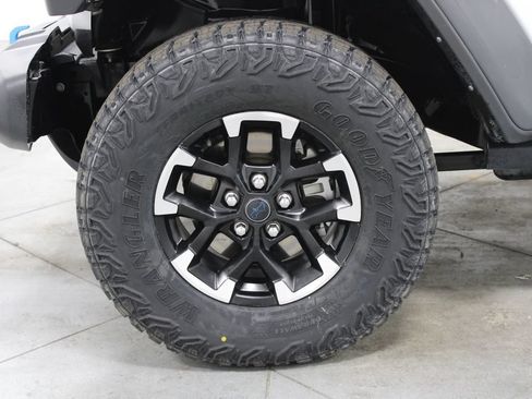 Used 2024 Jeep Wrangler Unlimited Rubicon 4xe AWD/4WD image 22
