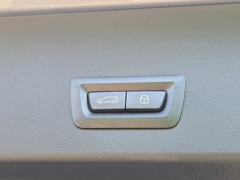 Used 2025 BMW X3 xDrive30i w/ Premium Package image 13