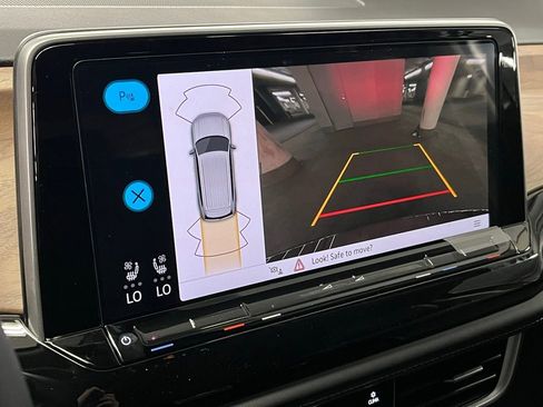 New 2026 Volkswagen Atlas SE image 30