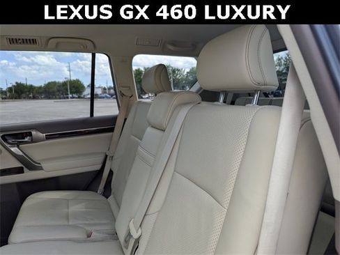 Used 2016 Lexus GX 460 Luxury w/ Preferred Accessory Package image 19