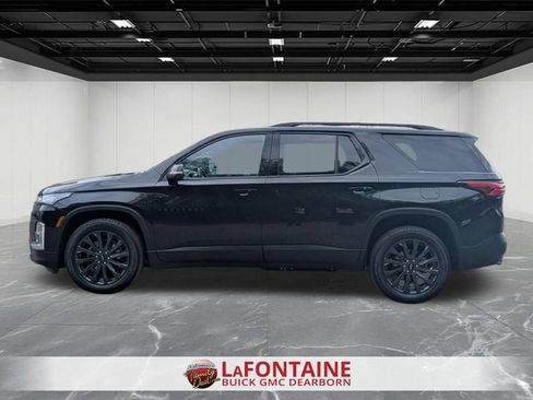 Used 2023 Chevrolet Traverse RS w/ LPO, Floor Liner Package FWD image 2