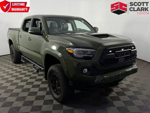 Used 2022 Toyota Tacoma TRD Sport w/ TRD Premium Sport Package AWD/4WD image 1